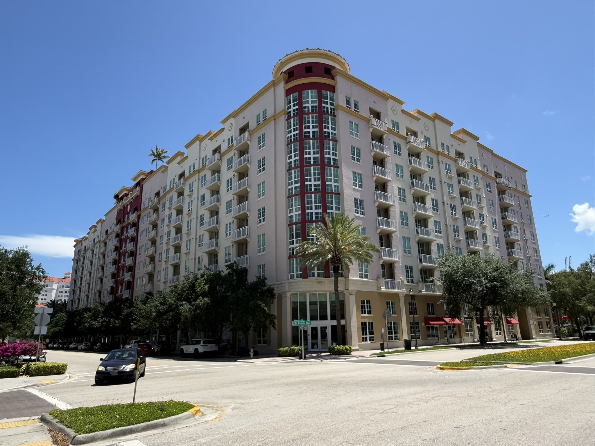 The Whitney — photo 3